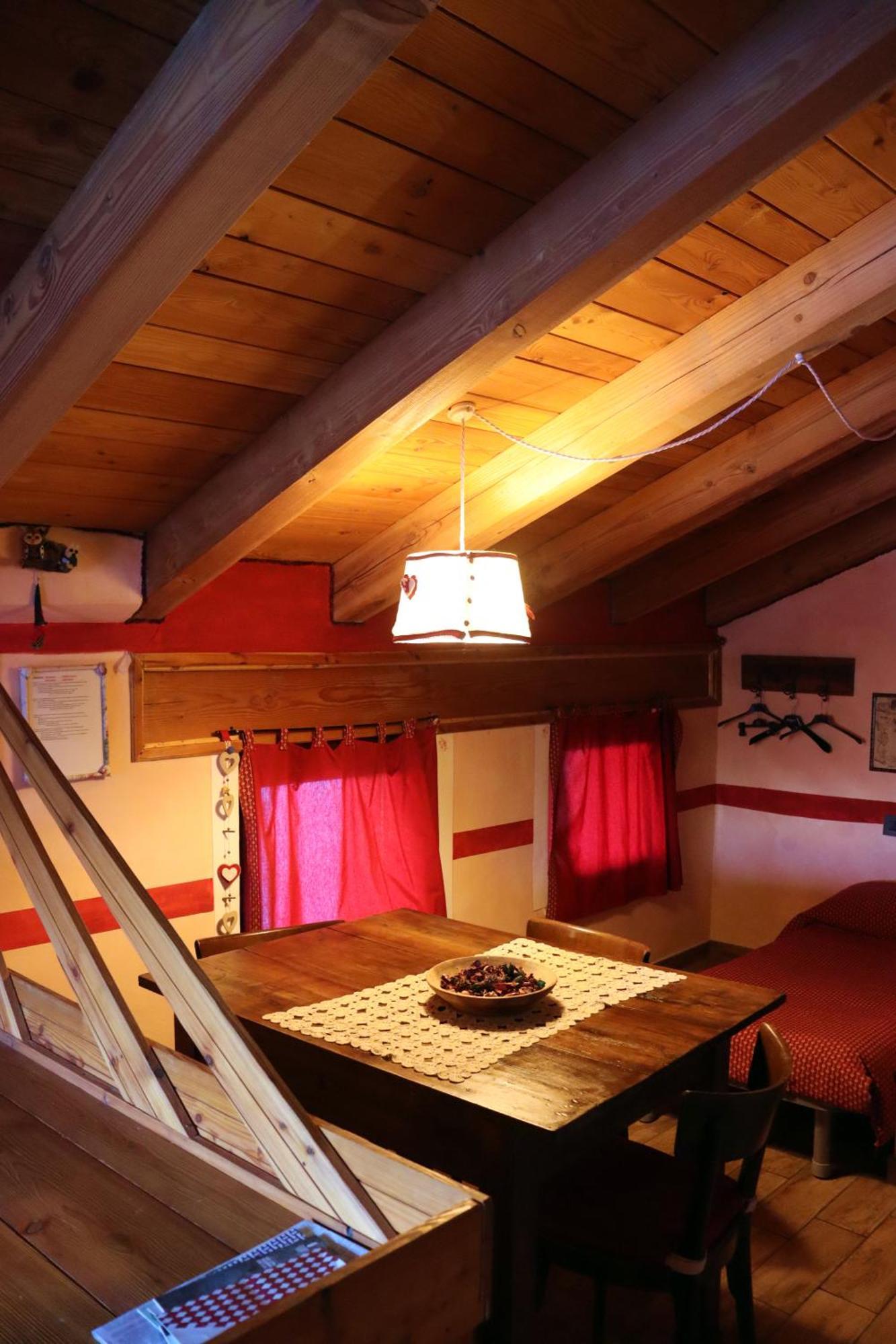 Charvensod Agriturismo B&B Chevres A Cheval المظهر الخارجي الصورة