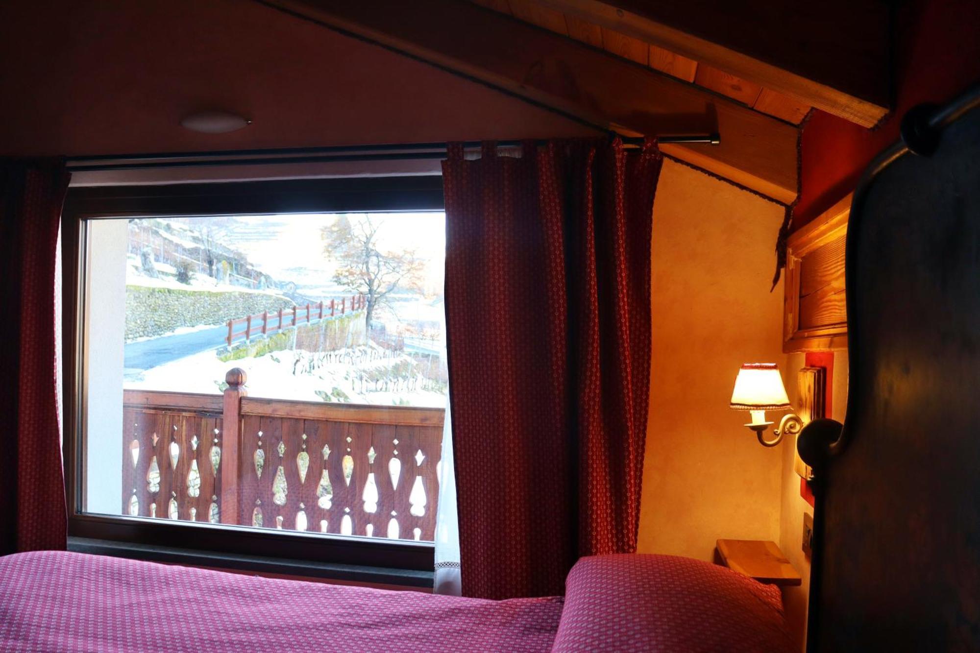 Charvensod Agriturismo B&B Chevres A Cheval المظهر الخارجي الصورة