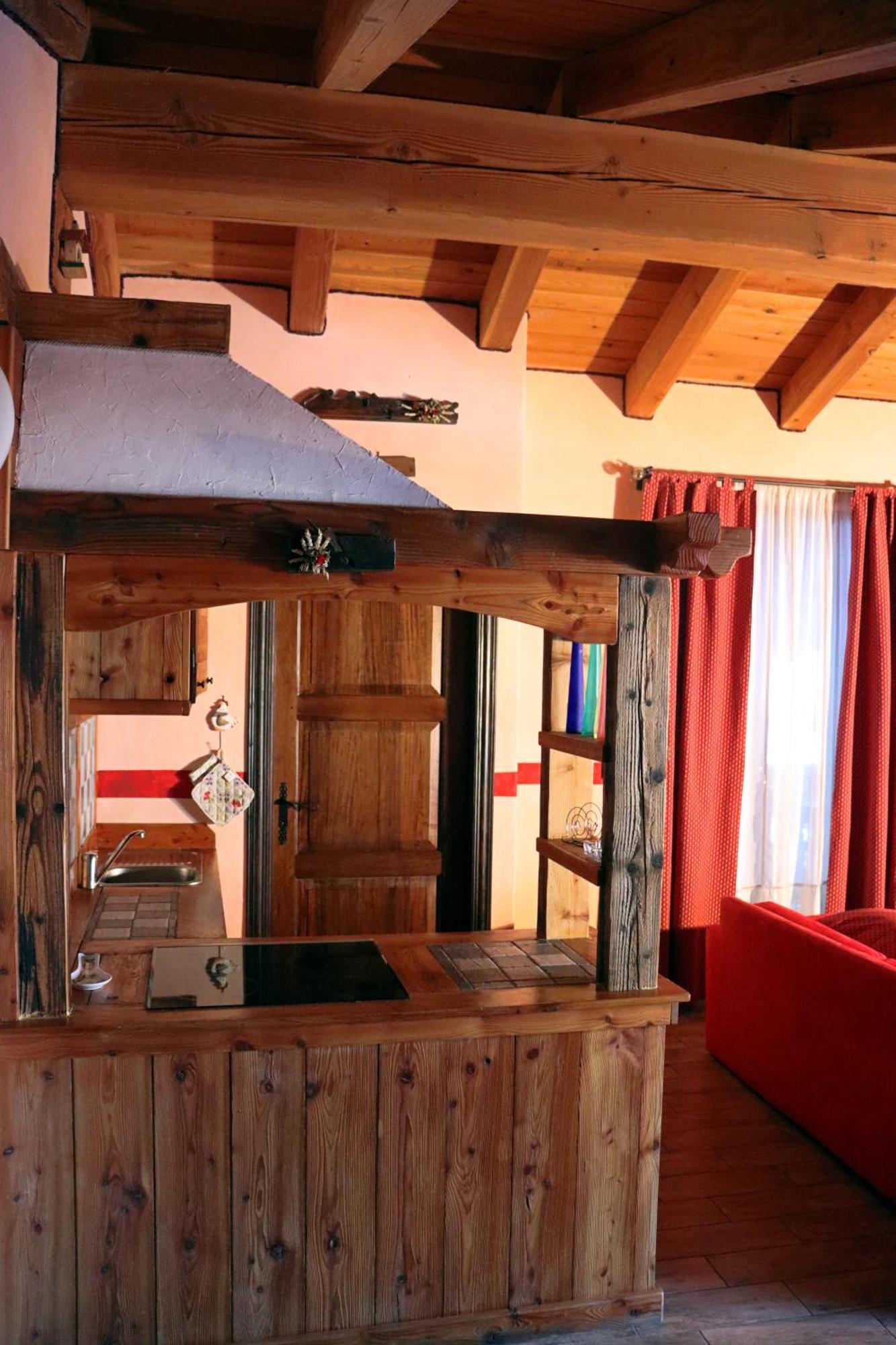 Charvensod Agriturismo B&B Chevres A Cheval المظهر الخارجي الصورة